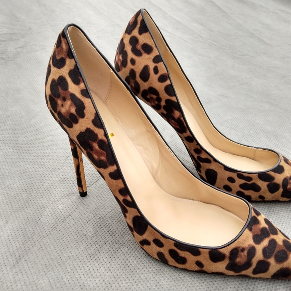 Heels - Picture 3 of 7